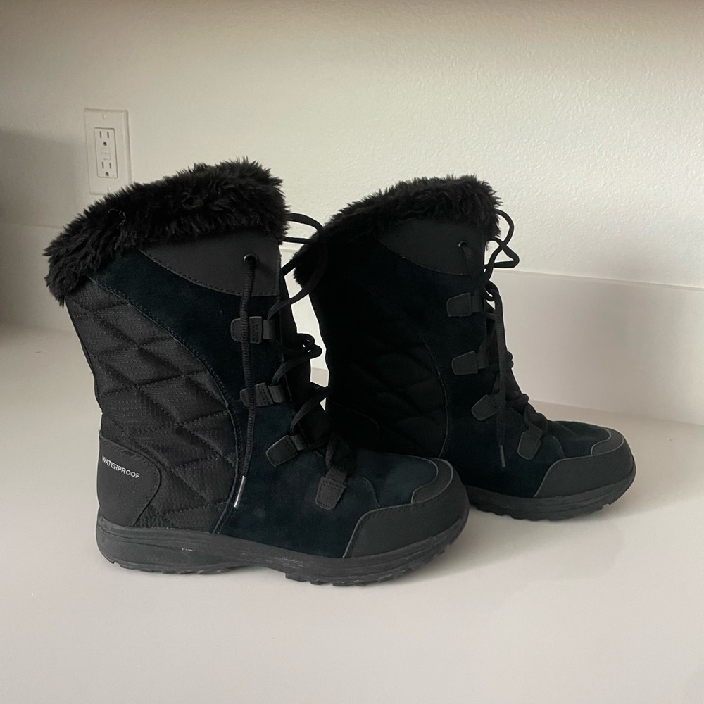 Columbia Winter waterproof boots size 9